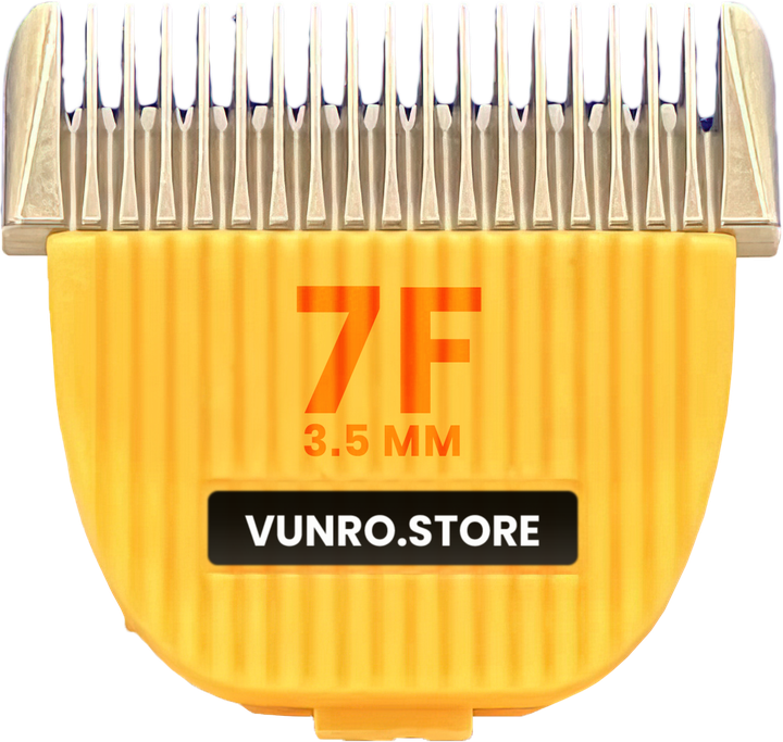 7F MaxFit PRO blade on the VUNRO grooming workbench